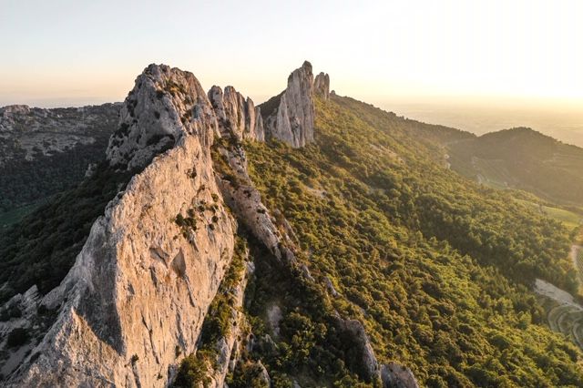 Apéro sunset dans les Dentelles de Montmirail